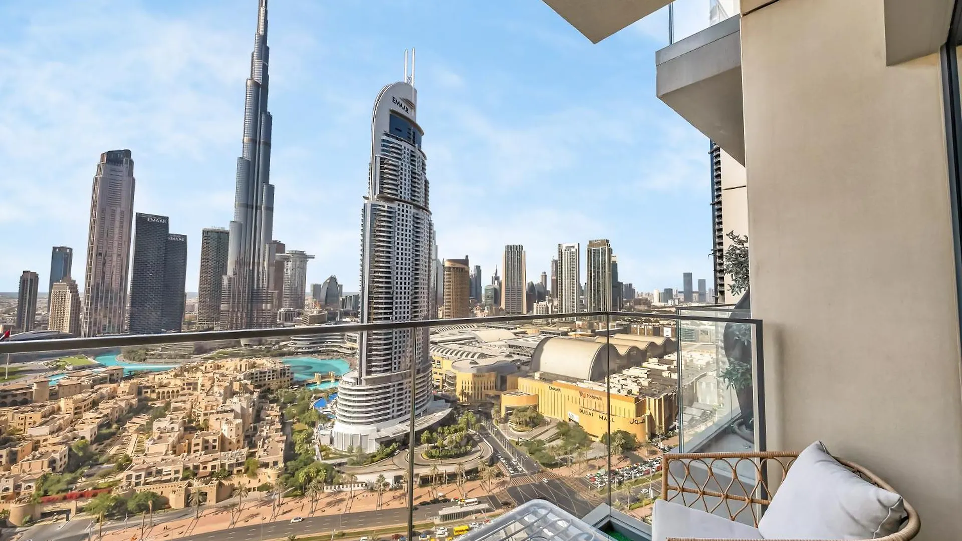 2Bdr Apt Led Side Burj Khalifa Views Opposite Dubai Mall Apartment