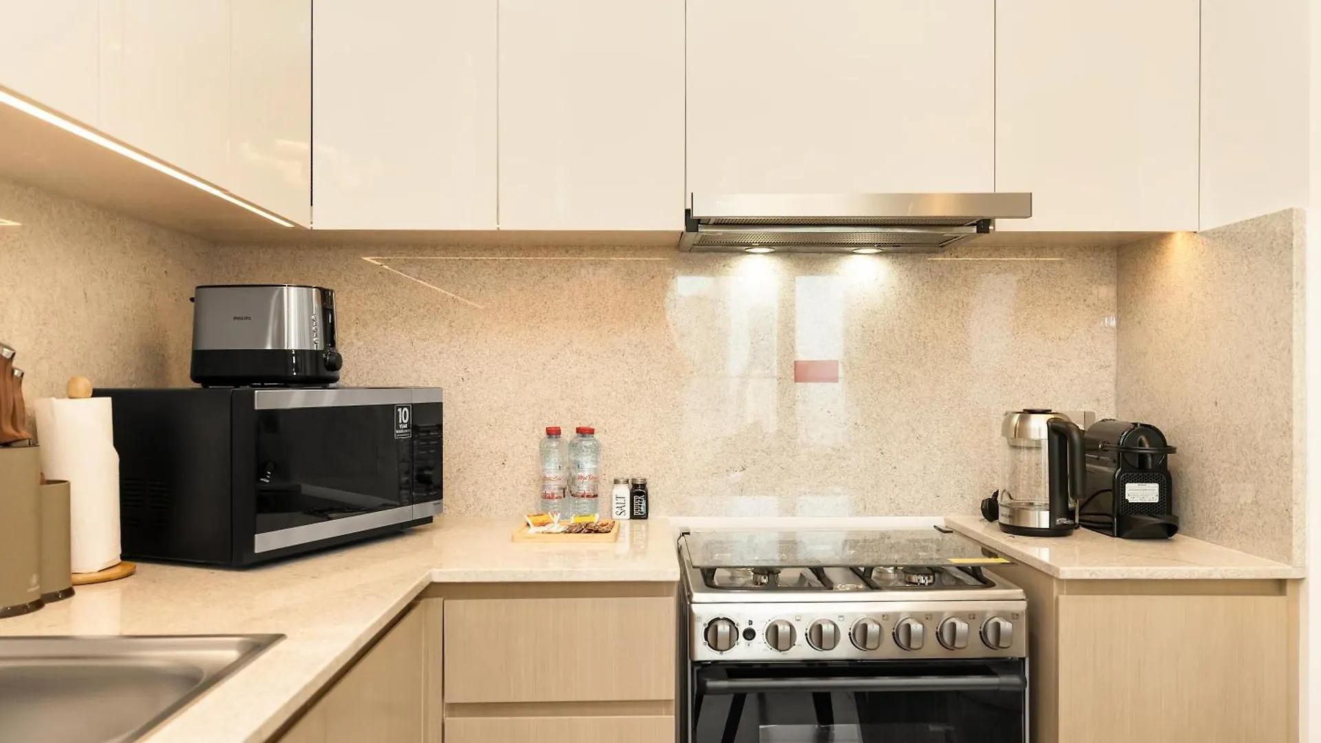 2Bdr Apt Led Side Burj Khalifa Views Opposite Dubai Mall Apartment